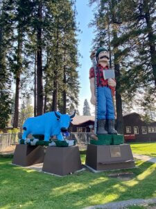 Paul Bunyan statue