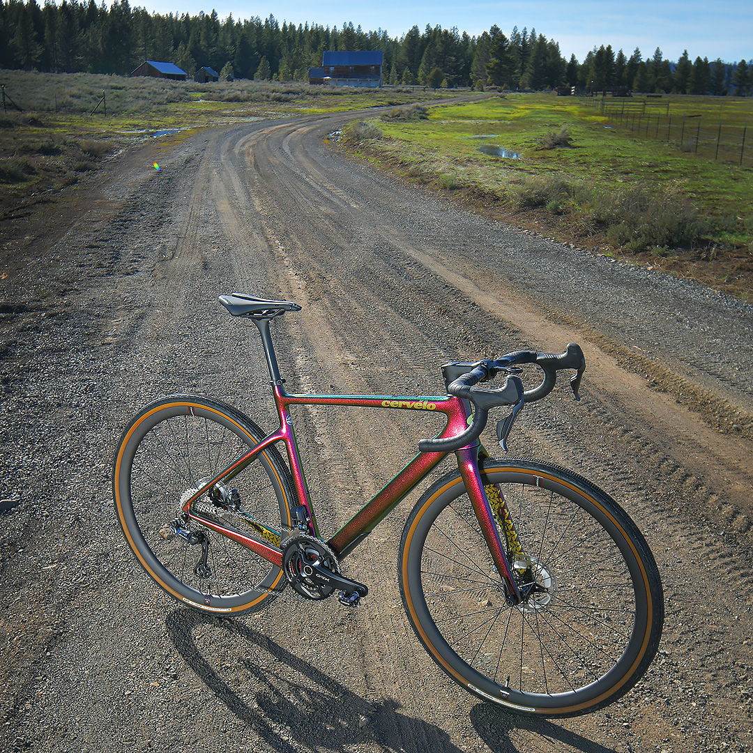 Cervélo Áspero-5 gravel road