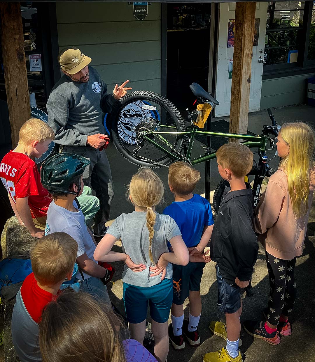 Trail Crew Kids bike maintenance class